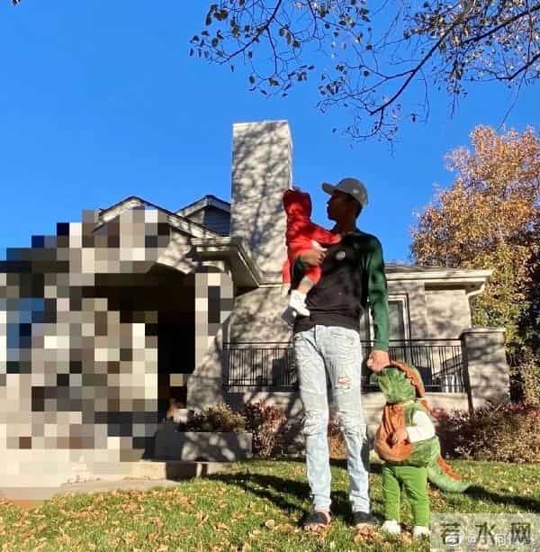 郑爽街头抽烟被拍