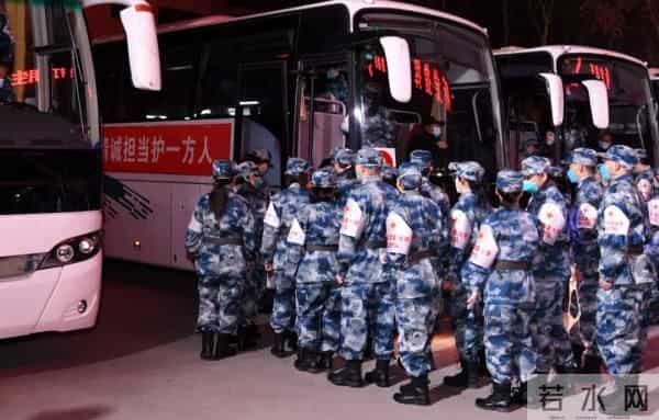 上千名医护集结驰援西安抗疫