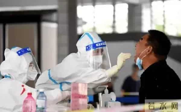 感染者得知为密接后在面包车里过夜