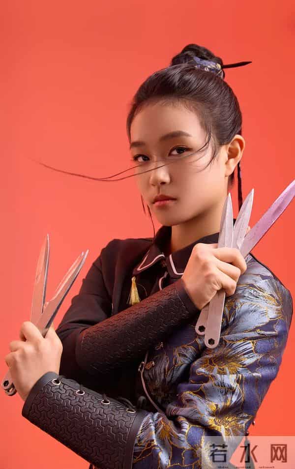 景区飞斧表演多次失误砸中人