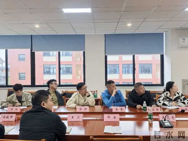 教育局长开飞机祝贺高考顺利