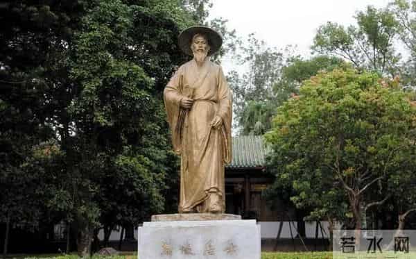 海南一漂流景区五一堵船了