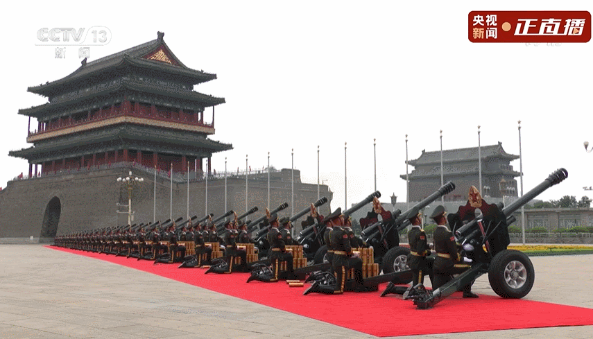 礼兵队伍俯拍太震撼了