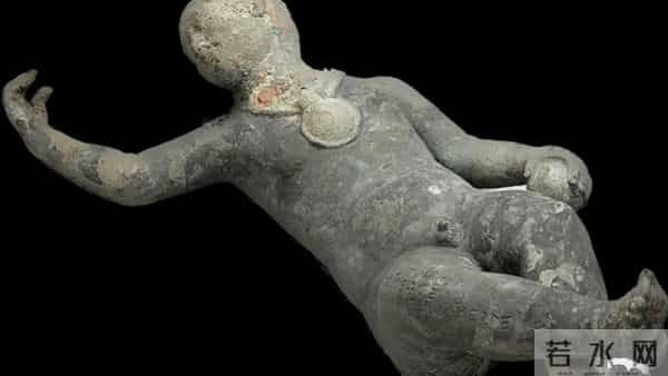 意大利挖出大量2300年前青铜器