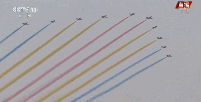 礼兵队伍俯拍太震撼了