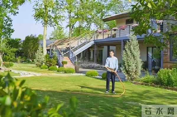 女子种地老公辞职支持