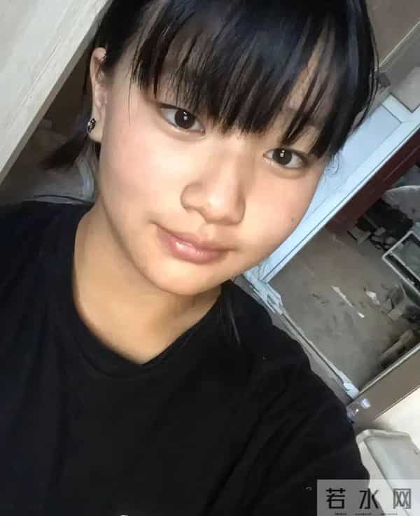 郑州地铁5号线失联者家属进站寻人