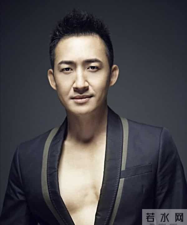 50岁卖鱼大叔身材管理堪比明星