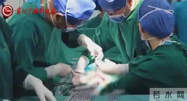 女子喜提四胞胎取名为花好月圆