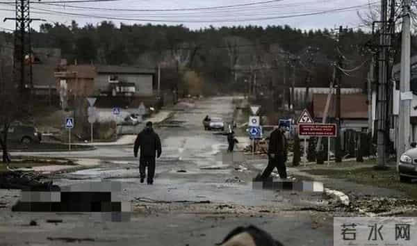 乌方称在一集体墓地发现数百具尸体