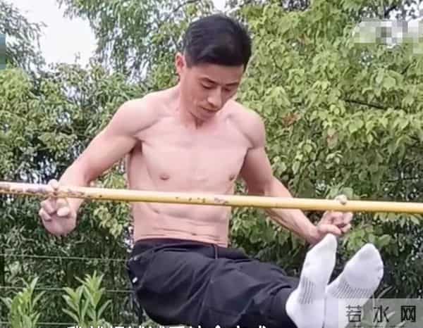 50岁卖鱼大叔身材管理堪比明星