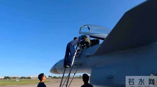 东部战区空军战机“上新”