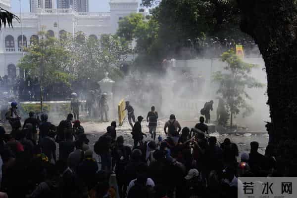 80秒看斯里兰卡大抗议6个时间节点