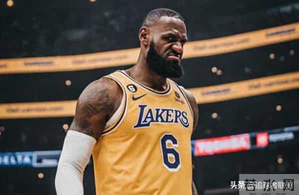 詹姆斯生涯得分突破38000分