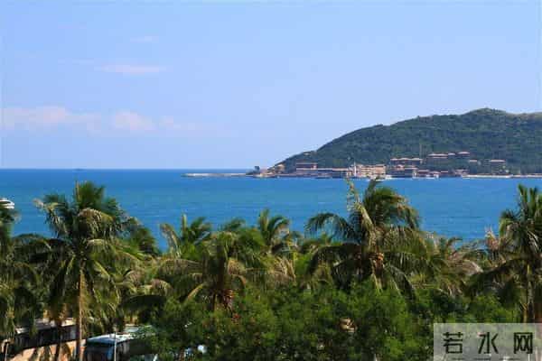 海南一漂流景区五一堵船了