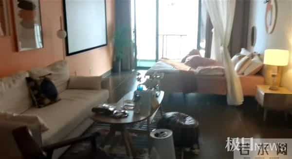 当地回应男孩留口罩遗书坠亡