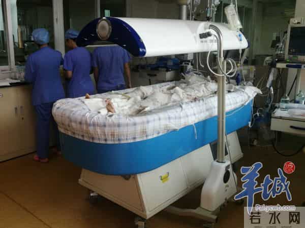 少女洗澡煤气爆炸