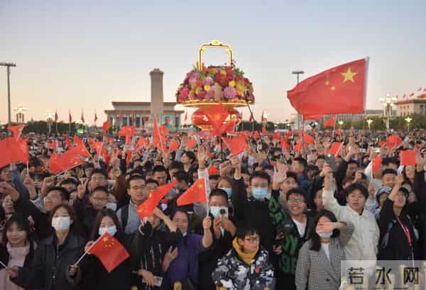 兵马俑快被挤到没地方站了