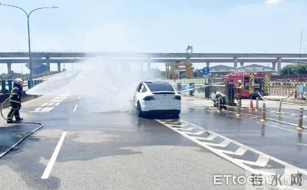 林志颖大哥称其仍昏迷