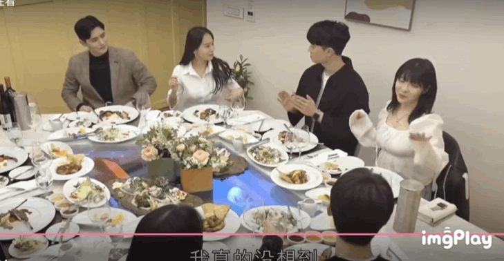 四川地震瞬间女幼师冲回屋救人