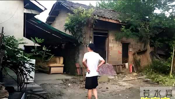 班主任回应男生高考前父亲去世