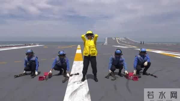 直击辽宁舰内部:女舰员区布置温馨