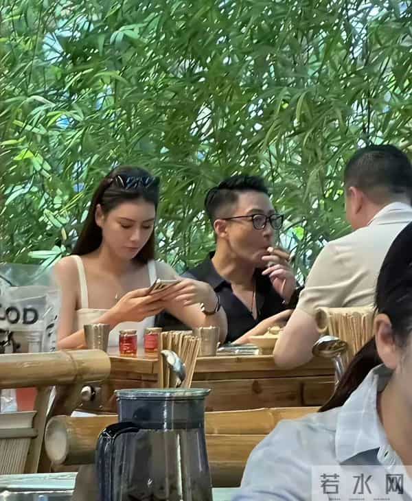 专访95后高颜值猪保姆