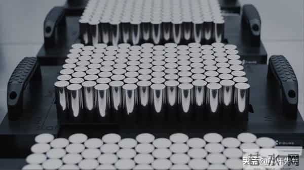 富人的新玩具-3万一只AI宠物