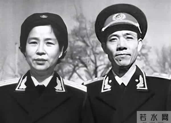 3个亲姐妹嫁给同一单位3名军官