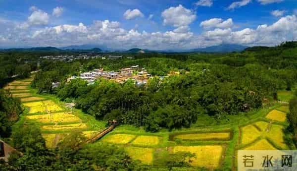 海南一漂流景区五一堵船了