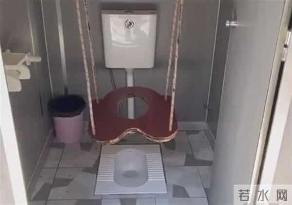 重庆网红秋千厕所已连夜拆除