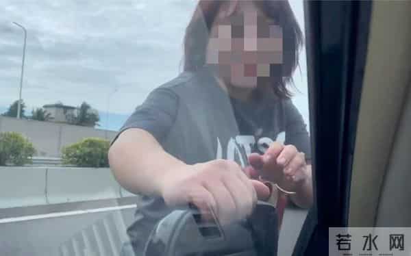 三亚砸车女子已被行拘