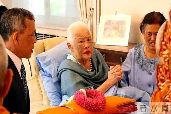 中国10家航司取消近9000趟赴泰航班