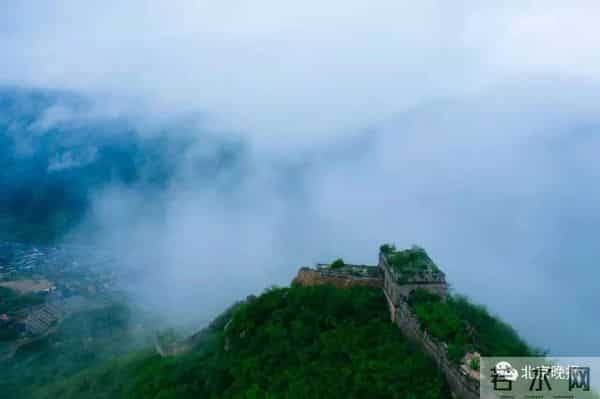 雨后长城云蒸雾绕