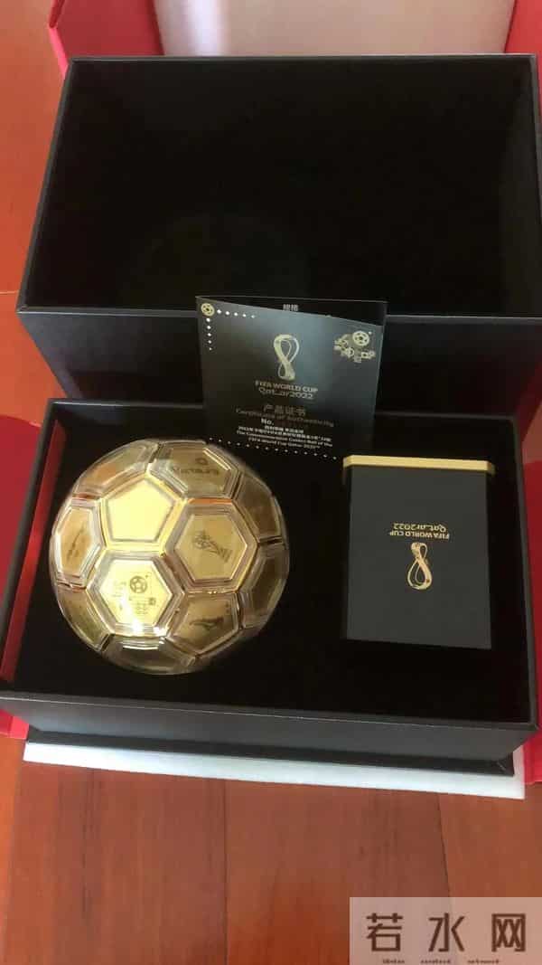 9万多梅西签名球被快递送丢