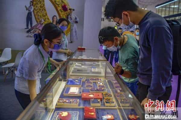 大金镯子还能安排吗