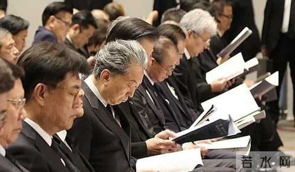 日本前首相谈大屠杀