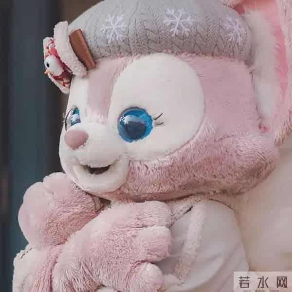 玲娜贝儿被指对待男女游客差别大