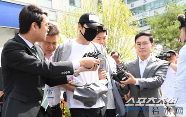 华谊与姜至奂解约