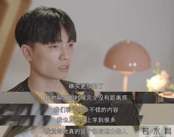 四川地震瞬间女幼师冲回屋救人