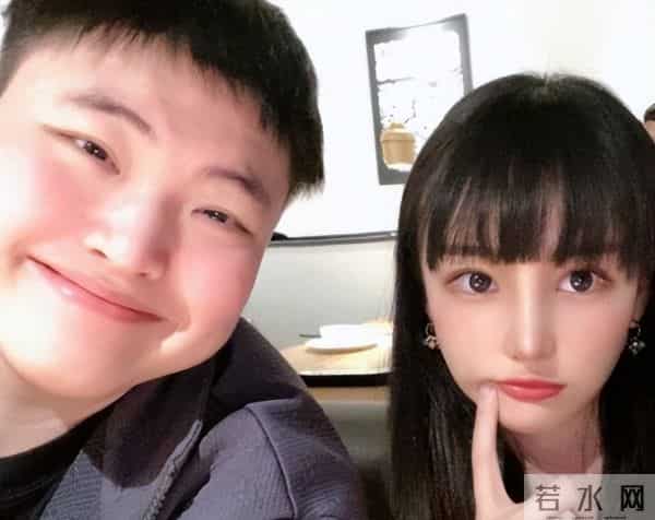 uzi赛后采访哭了