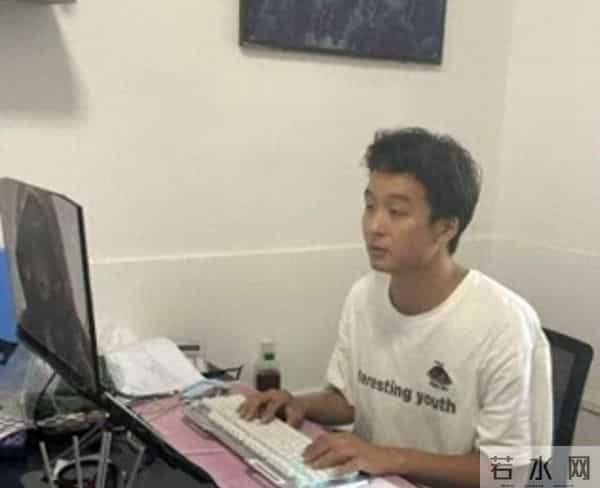 大学生30万开咖啡馆 2个月亏近3万