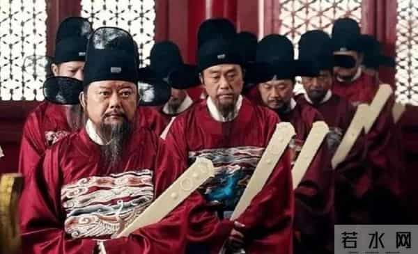 贪官装清廉:坐拥36套房还要租房住