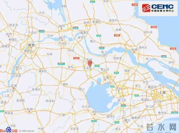 常州地震监控拍下鹅群乱飞场面