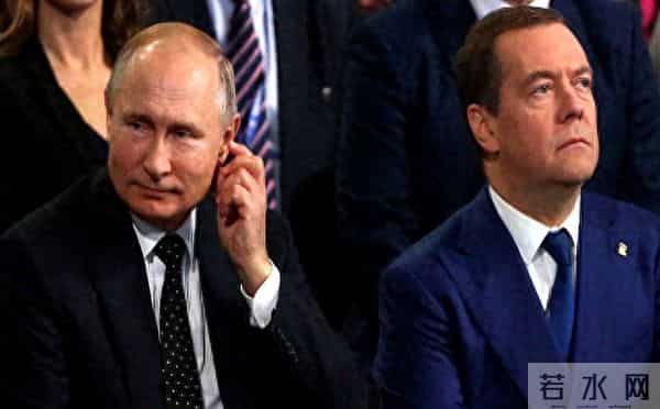 两象打架一象中间劝和