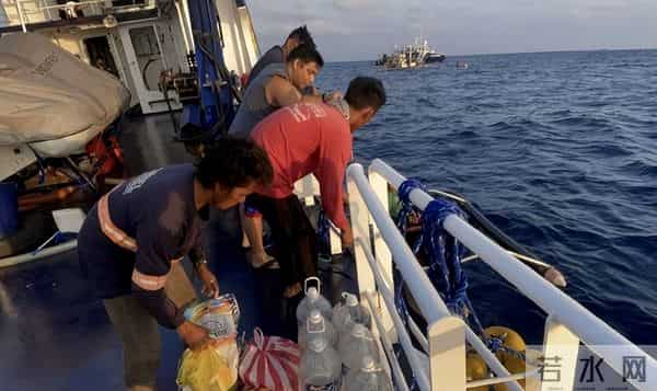 菲律宾警方解救200多名中国公民