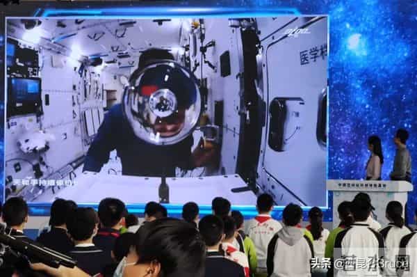 太空有UFO出现吗-王亚平揭秘