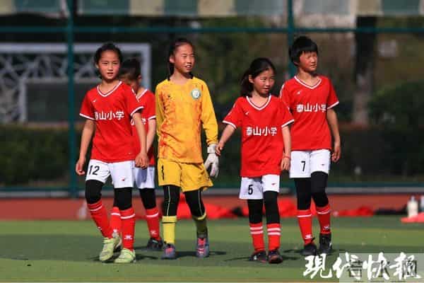 南京小学生被砸