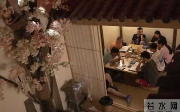 20岁大学生玩剧本杀致重度成瘾