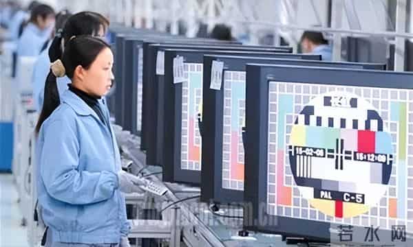 彩电大王席卷了农村屋顶